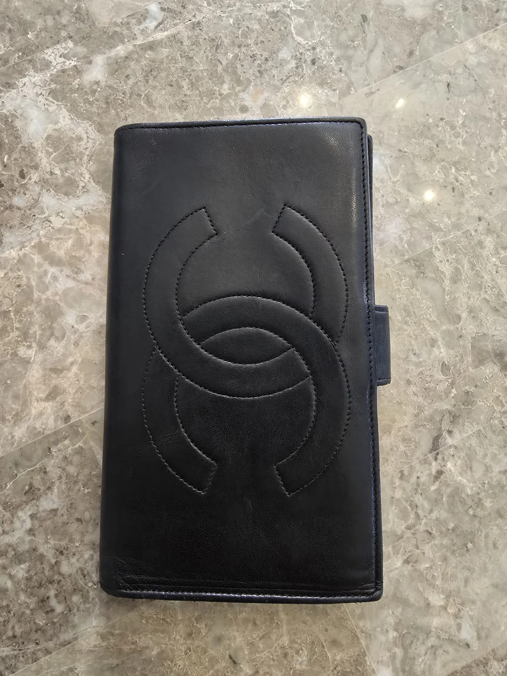 Vintage Chanel Caviar Leather Wallet